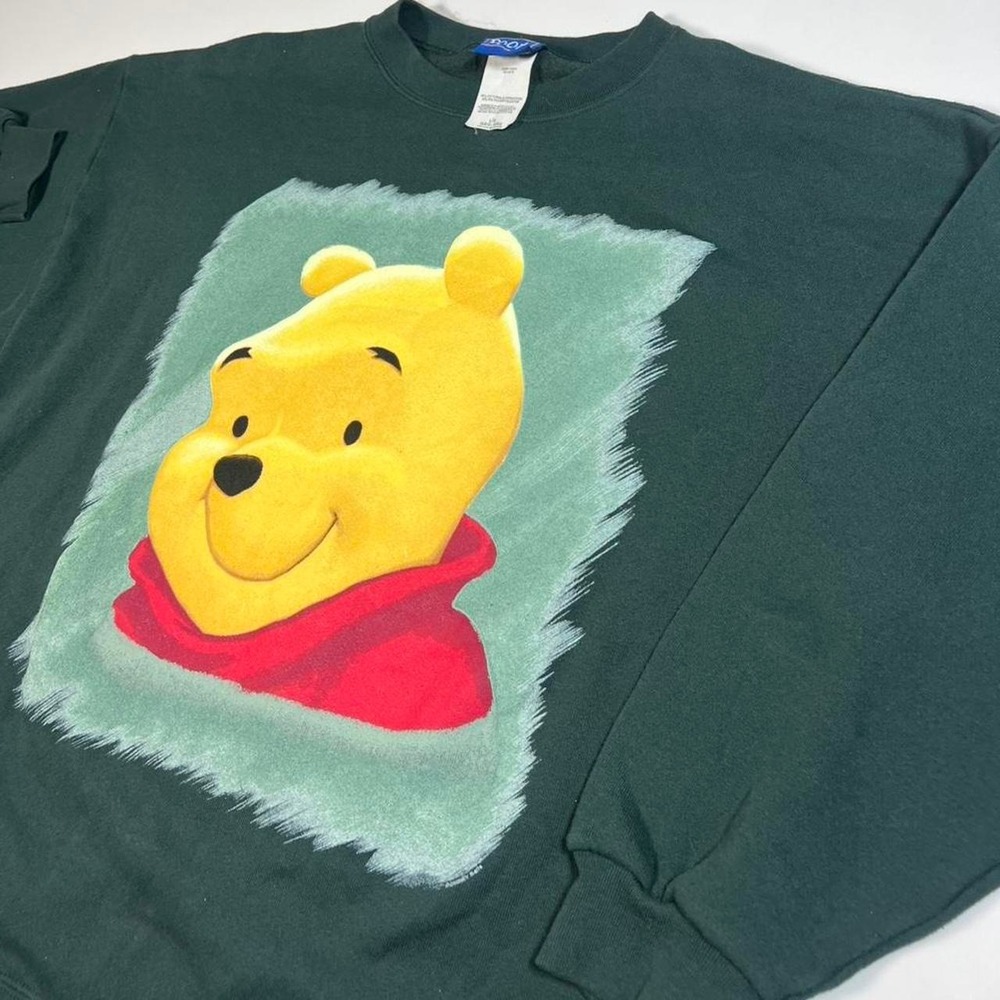 Vintage 90s green Disney Pooh graphic crewneck sweatshirt